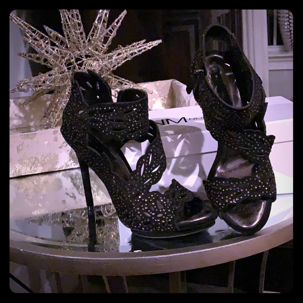 Brand New BCBG Banger Heels!